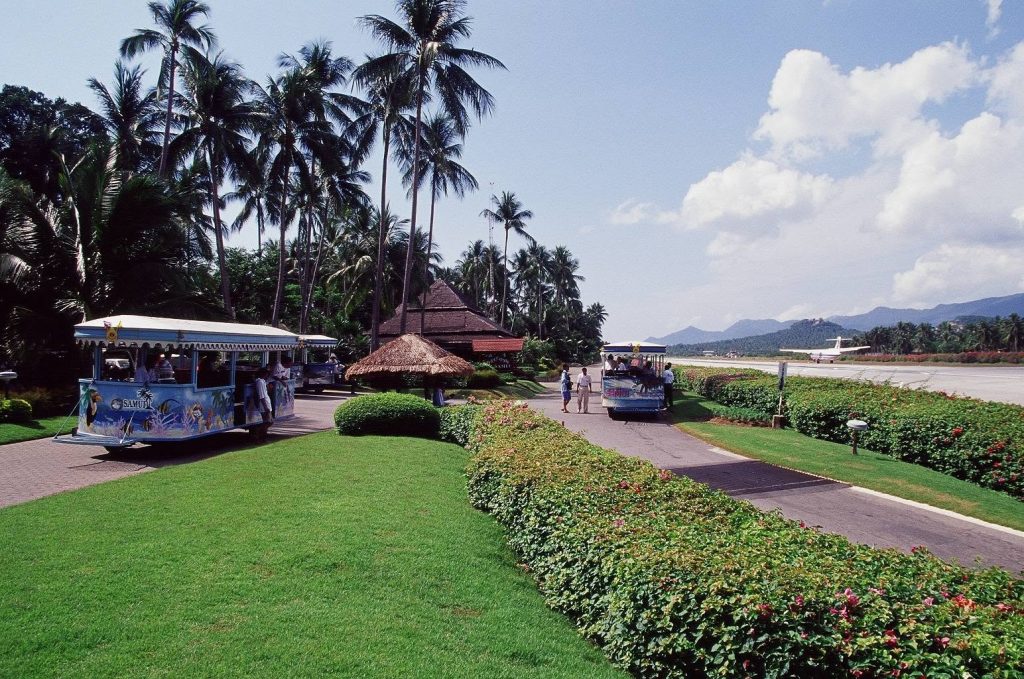 บรรยากาศสนามบินสมุย หรือ ท่าอากาศยานนานาชาติสมุย ในอดีต เมื่อ 37 ปีที่แล้ว
