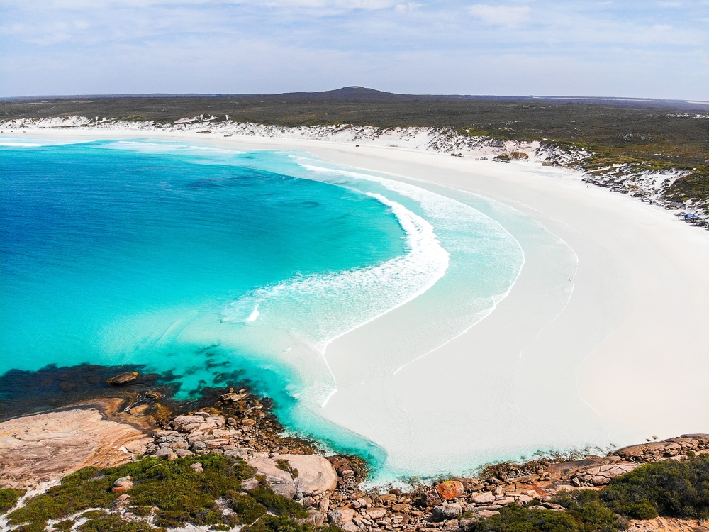 หาดวอร์ตัน ประเทศออสเตรเลีย (Wharton Beach, Australia) หาดที่สวยที่สุดในโลกปี 2026 อันดับ 3