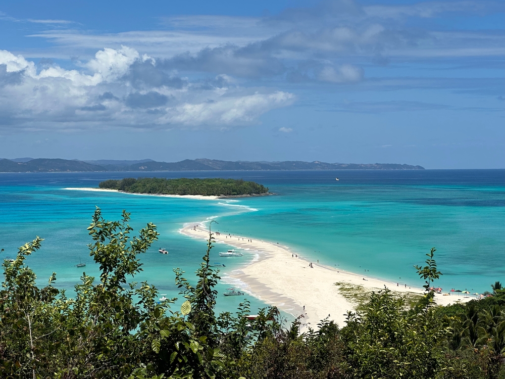 เกาะโนซี อิรันจา ประเทศสาธารณรัฐมาดากัสการ์ (Nosy Iranja Island, Republic of Madagascar) หาดที่สวยที่สุดในโลกปี 2026 อันดับ 4