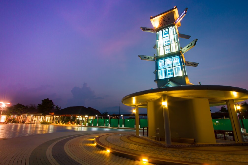 แหล่งชอปปิงและร้านอาหารที่ Samui Park Avenue ของท่าอากาศยานนานาชาติสมุย