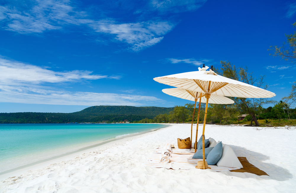 เกาะรง ประเทศกัมพูชา (Koh Rong, Cambodia) หาดที่สวยที่สุดในโลกปี 2026 อันดับ 9