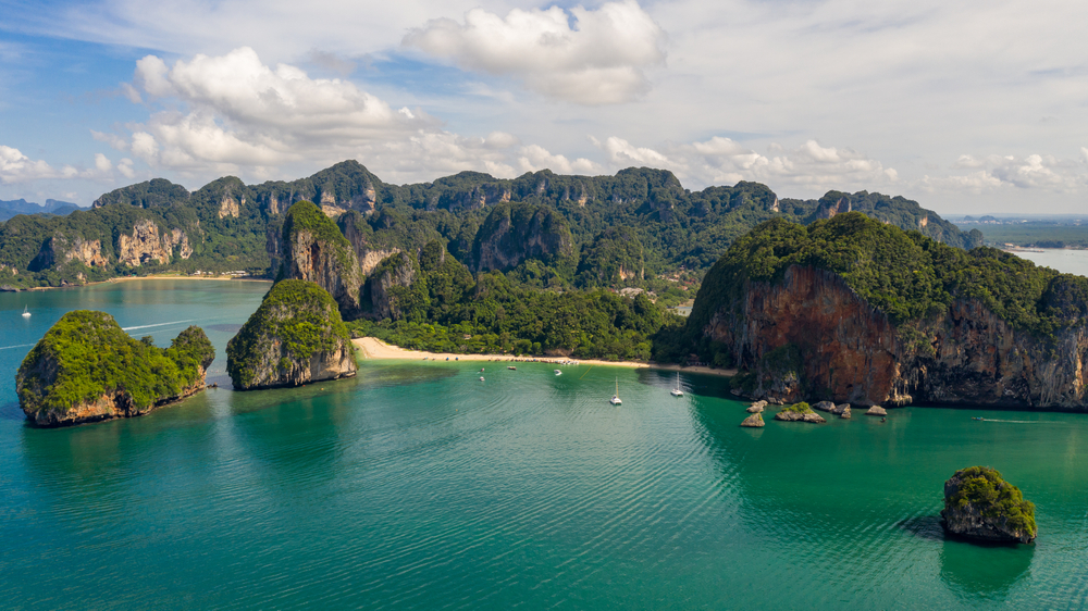 จุดชมวิวหาดอ่าวนาง ศูนย์กลางการเที่ยวกระบี่ 3 วัน 2 คืน