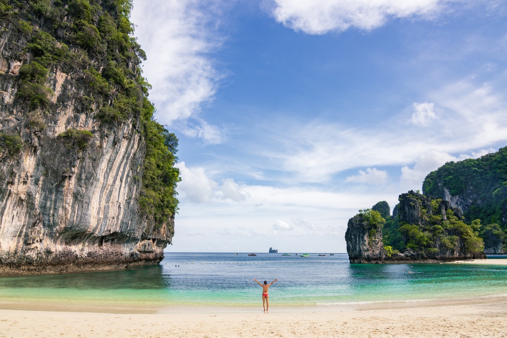 ทัวร์หมู่เกาะห้อง เที่ยวกระบี่ 3 วัน 2 คืน