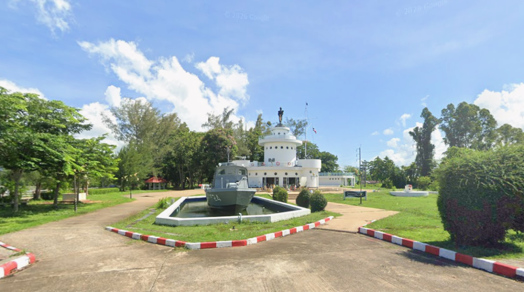 อนุสรณ์สถานยุทธนาวีที่เกาะช้าง สถานที่ประวัติศาสตร์น่าแวะหลังเที่ยวหาดทรายดำ จังหวัดตราด