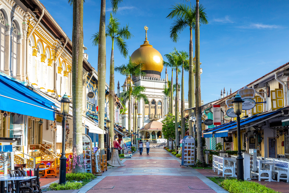มัสยิดสุลต่าน (Sultan Mosque) โดมสีทองเด่นในย่านกัมโปง กลาม (Kampong Glam) สิงคโปร์ ที่เที่ยวสไตล์เมืองเก่าสุดคลาสสิก