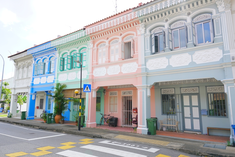 ตึกแถวเปอรานากันสีพาสเทล (Joo Chiat Peranakan Houses) ในย่านกาตง-จูเชียต แหล่งท่องเที่ยวสิงคโปร์สุดฮิปสำหรับสายถ่ายรูป